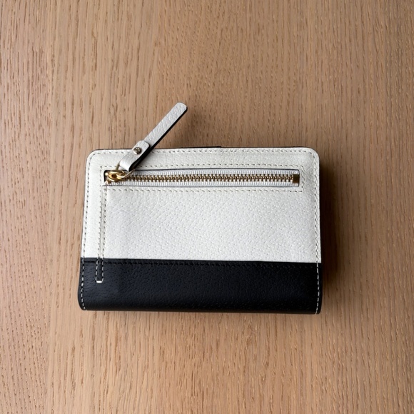 Kate Spade- White and Black Wallet Billfold - Picture 2 of 5